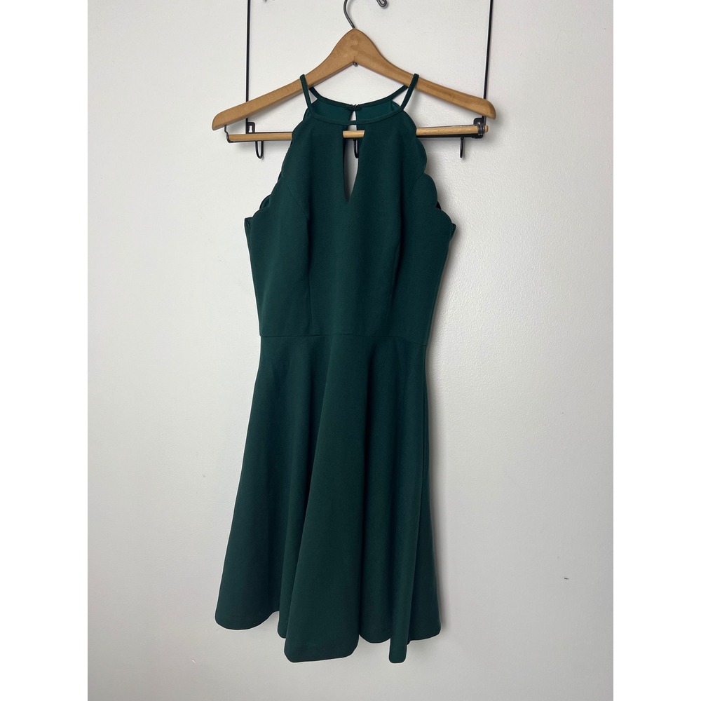 Jules & Cleo Green Scalloped Halter Keyhole Fit and Flare Dress Size 6 Pocket